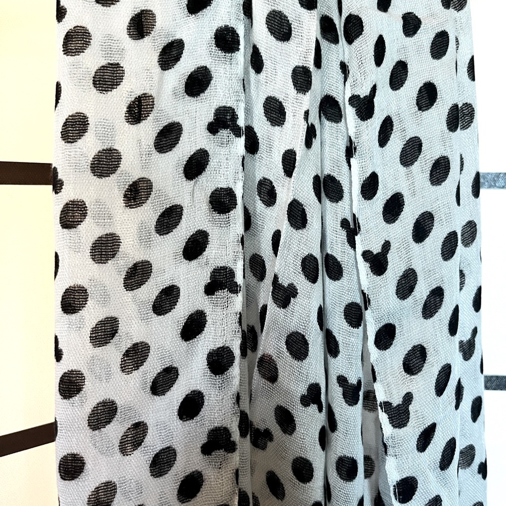 Super cute Disney scarf